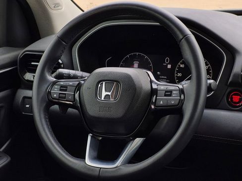Used 2024 Honda Pilot Touring image 14