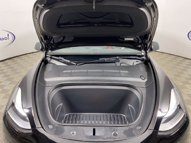 Used 2023 Tesla Model Y Performance AWD/4WD image 22