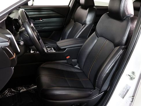Used 2025 MAZDA CX-50 AWD 2.5 S w/ Premium Plus Pkg image 4