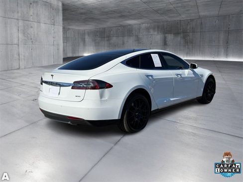 Used 2016 Tesla Model S 90D image 7