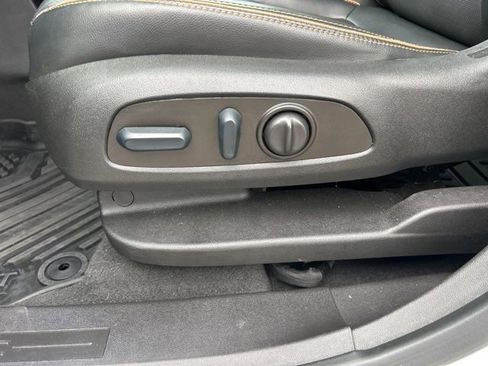 Used 2023 GMC Terrain AT4 AWD/4WD image 16
