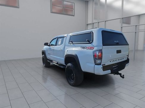 Used 2023 Toyota Tacoma TRD Off-Road w/ Technology Package AWD/4WD image 7