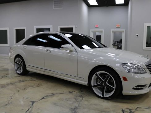 Used 2013 Mercedes-Benz S 550 4MATIC w/ Sport Pkg image 52