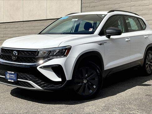 Certified 2023 Volkswagen Taos S image 12