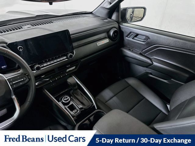 Used 2026 Chevrolet Colorado Trail Boss AWD/4WD image 28