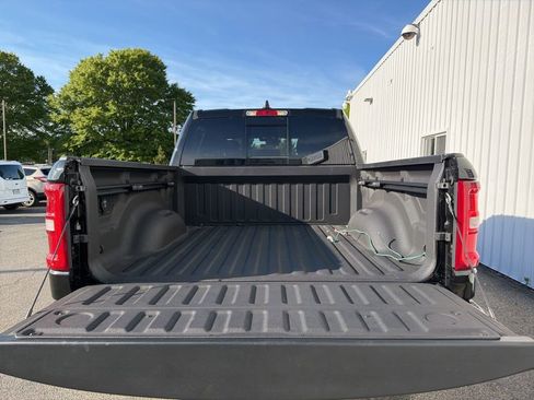 Used 2025 RAM 1500 Big Horn image 9