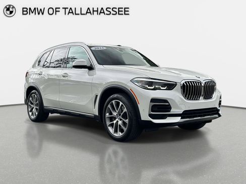 Used 2023 BMW X5 xDrive40i w/ Premium Package AWD/4WD image 4