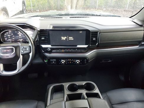 Used 2025 GMC Sierra 1500 SLT RWD image 14