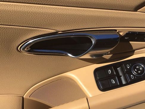 Used 2013 Porsche Boxster image 11