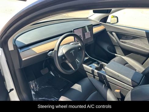 Used 2021 Tesla Model Y Long Range AWD/4WD image 10