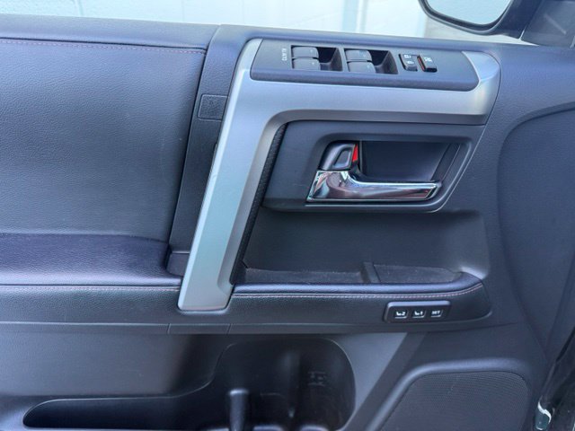 Used 2021 Toyota 4Runner Limited AWD/4WD image 26