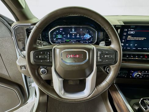 Certified 2024 GMC Sierra 1500 SLT AWD/4WD image 9