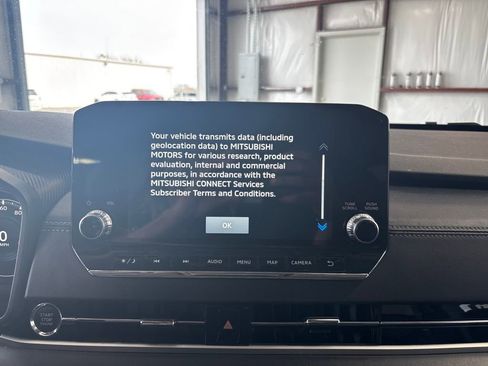 Used 2024 Mitsubishi Outlander SE Black Edition image 10