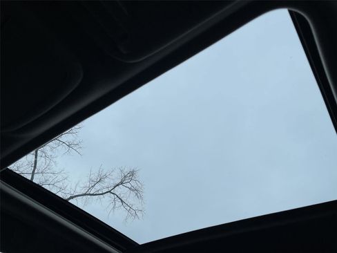 Used 2023 Subaru Forester Premium image 20