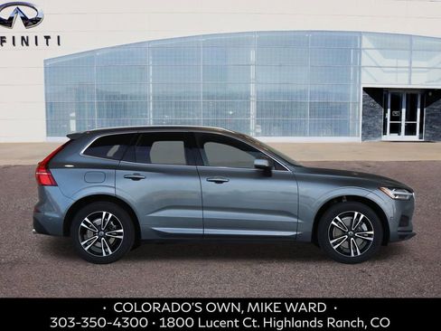 Used 2018 Volvo XC60 T6 Momentum w/ Vision Package image 7