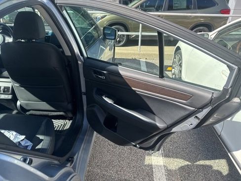 Used 2016 Subaru Legacy 2.5i Limited image 24