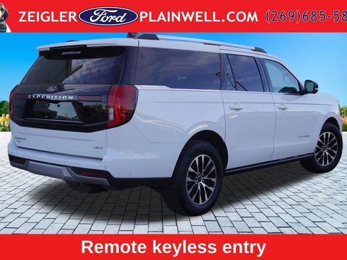 Used 2025 Ford Expedition Max Platinum AWD/4WD image 5