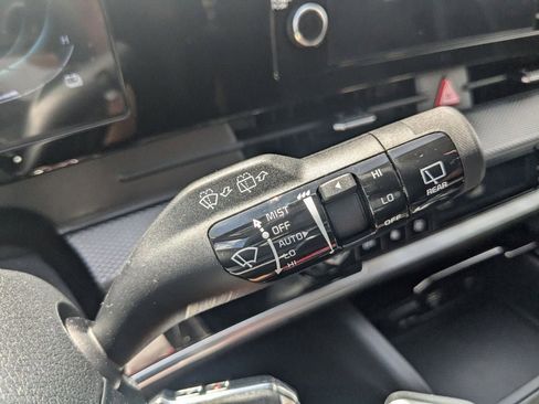 Used 2024 Kia Sportage LX image 27