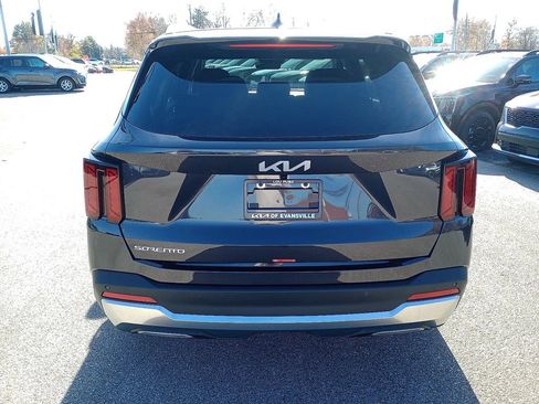 New 2026 Kia Sorento S w/ S Panoramic Sunroof Package FWD image 6