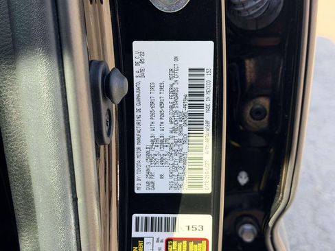 Certified 2022 Toyota Tacoma TRD Sport w/ TRD Premium Sport Package AWD/4WD image 28