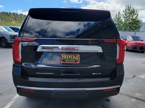 Used 2023 GMC Yukon XL SLT AWD/4WD image 7