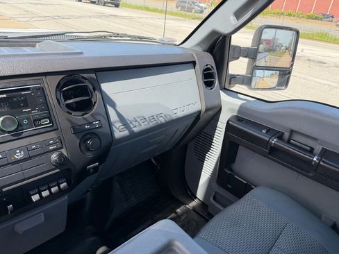 Used 2016 Ford F250 XL w/ Power Equipment Group AWD/4WD image 23