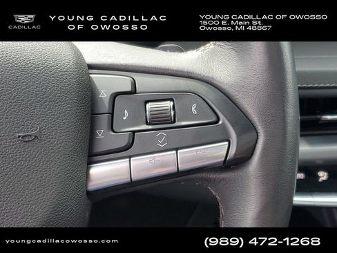 Used 2024 Cadillac XT4 Premium Luxury w/ Cold Weather Package AWD/4WD image 15