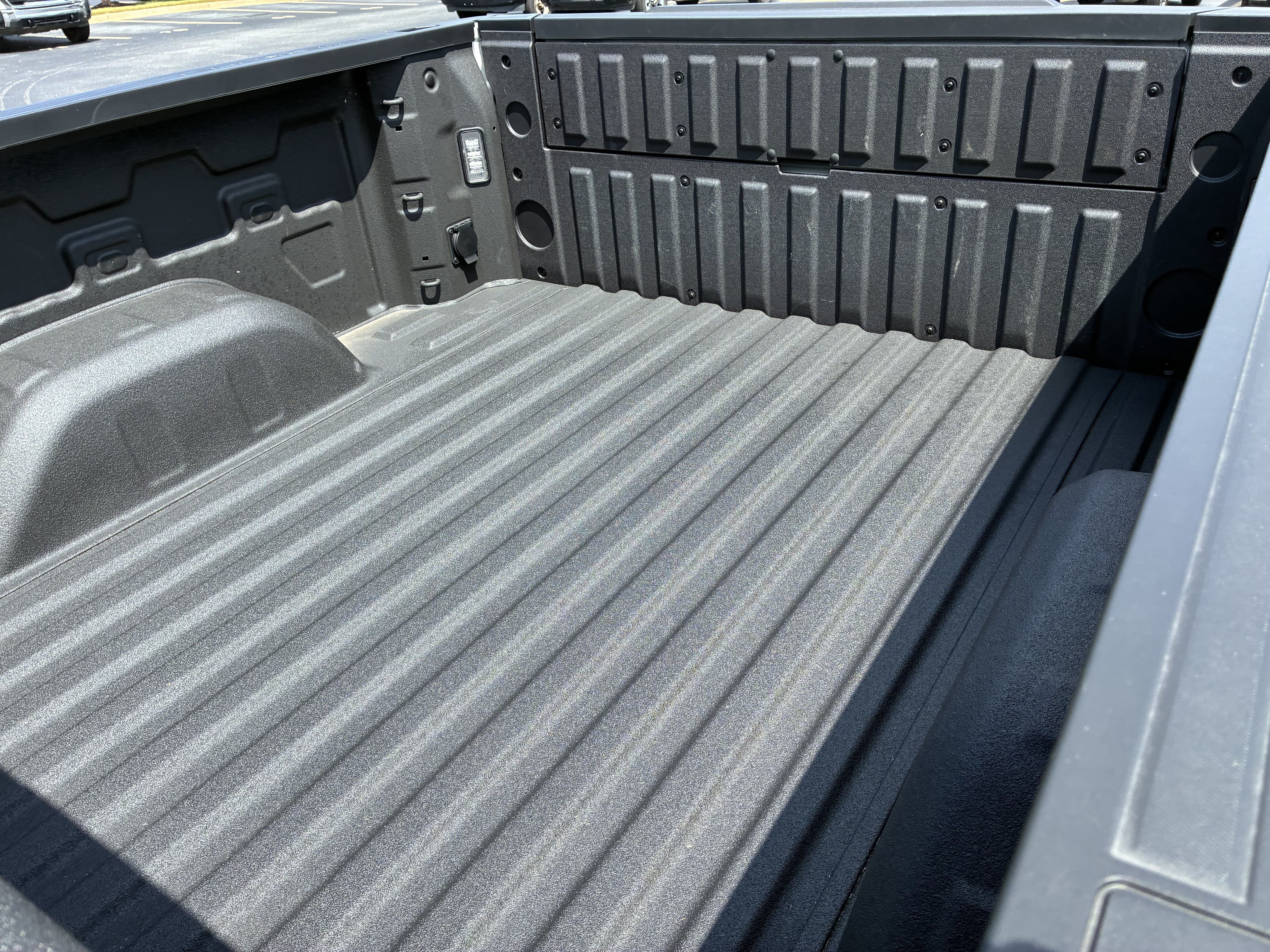 Used 2026 Chevrolet Silverado 1500 RST w/ RST All Star Premium Package AWD/4WD image 13