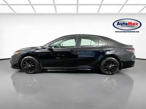 Used 2024 Toyota Camry SE FWD image 8