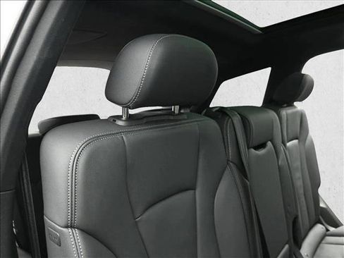 Used 2025 Audi Q7 3.0T Premium Plus image 26