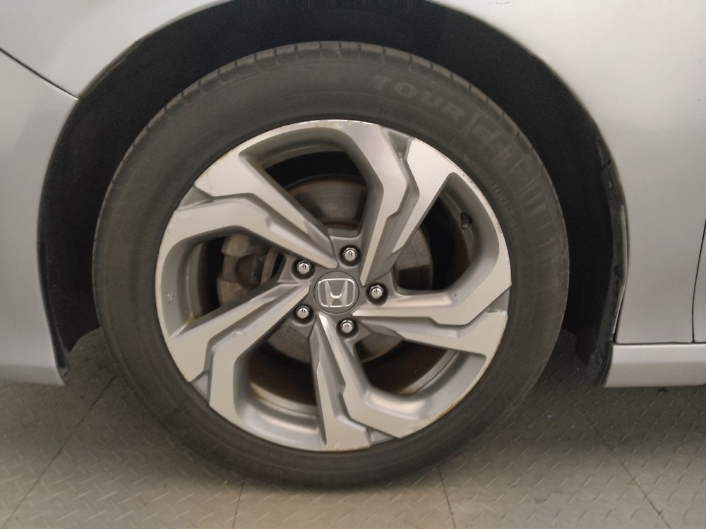 Used 2018 Honda Accord EX-L image 31
