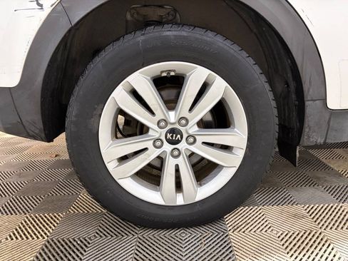 Used 2019 Kia Sportage LX AWD/4WD image 24
