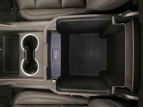 Used 2022 Chevrolet Tahoe LT w/ Luxury Package image 26