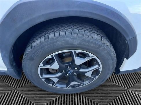 Used 2019 Subaru Crosstrek 2.0i Premium w/ Eyesight System image 9