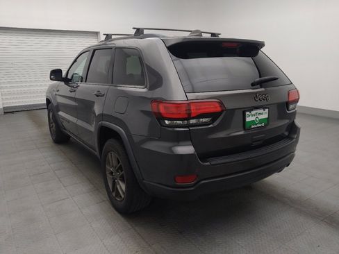 Used 2016 Jeep Grand Cherokee Laredo 75th Anniversary RWD image 5