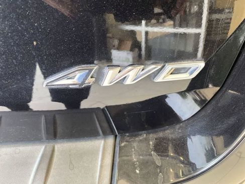 Used 2021 Ford Explorer XLT w/ Equipment Group 202A AWD/4WD image 12