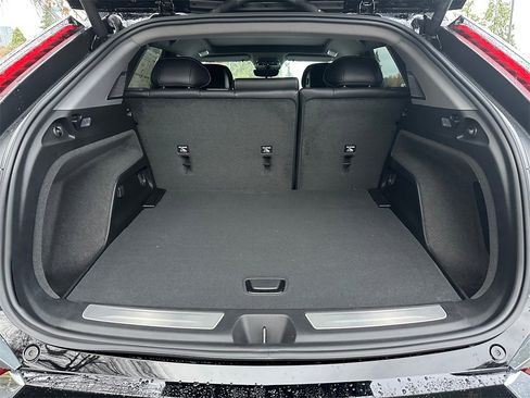 New 2026 Cadillac Optiq Luxury 1 image 14