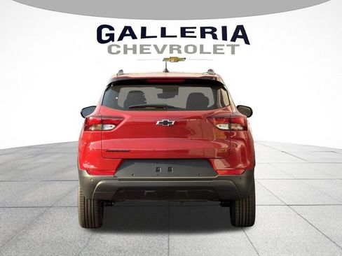 New 2026 Chevrolet TrailBlazer LT w/ Midnight Edition FWD image 6
