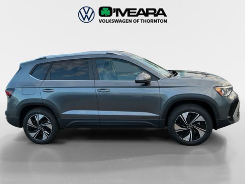 New 2025 Volkswagen Taos SE image 6