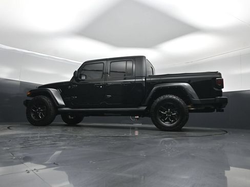 Used 2022 Jeep Gladiator Sport AWD/4WD image 48