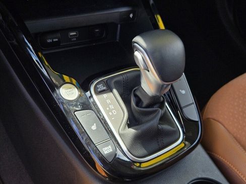 Certified 2025 Kia Soul EX FWD image 25
