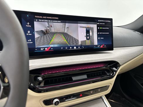 Used 2025 BMW 330i xDrive Sedan w/ Parking Assistance Package image 30