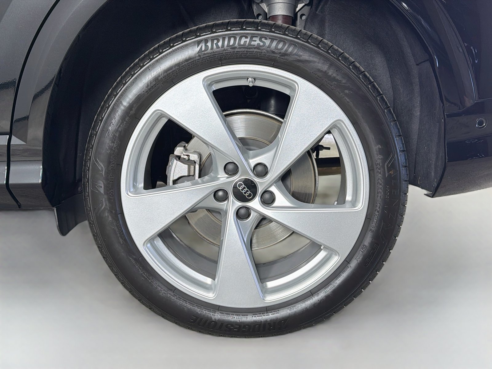 Certified 2025 Audi Q5 Premium Plus AWD/4WD image 32