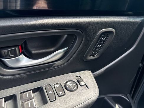 Certified 2025 Honda Pilot EX-L image 11