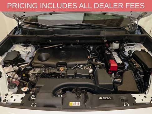 Used 2024 Toyota RAV4 Adventure AWD/4WD image 18