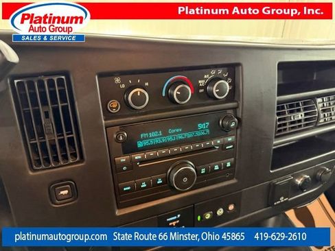 Used 2016 Chevrolet Express 3500 Extended RWD image 19