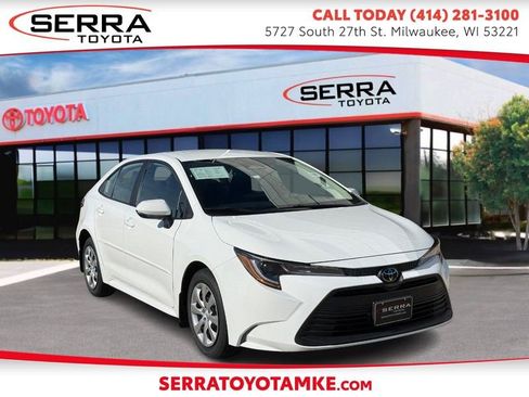 Used 2025 Toyota Corolla LE FWD image 1