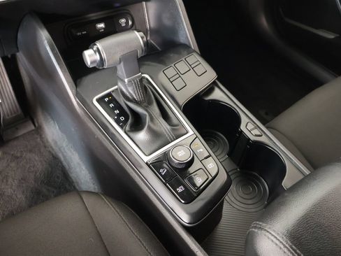 Used 2024 Kia Sportage LX FWD image 7