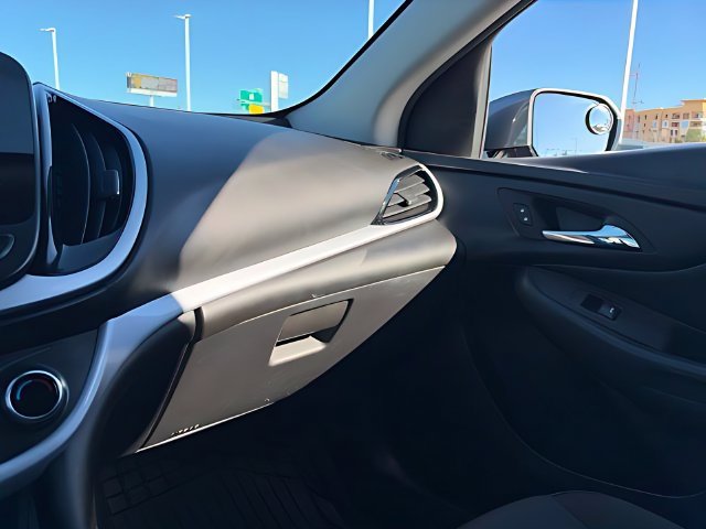 Used 2019 Chevrolet Volt LT FWD image 25