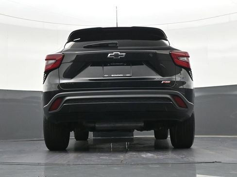 Used 2024 Chevrolet Trax RS FWD image 25